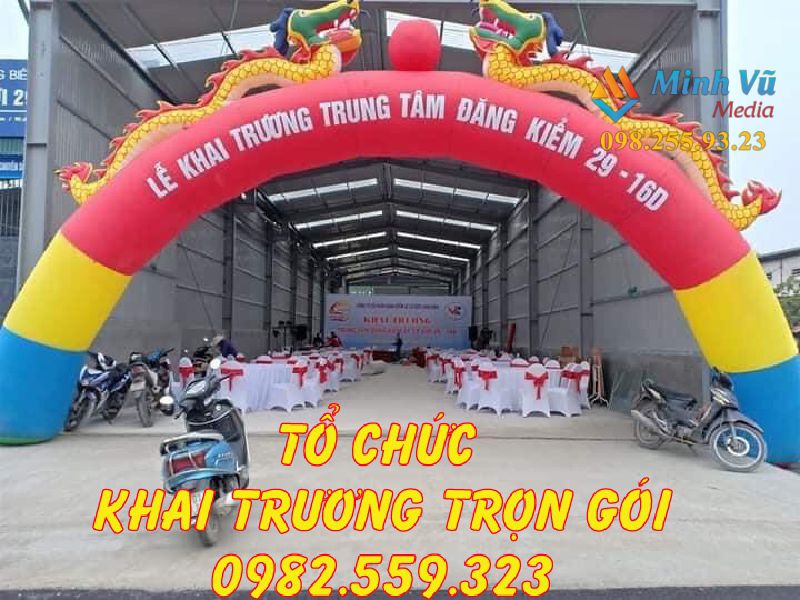 Minh Vũ chuyên cho thuê các dụng cụ trang trí như cổng hơi, cổng bong bóng